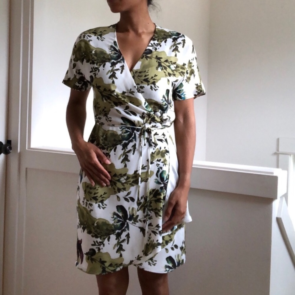 Aritzia Babaton wrap dress